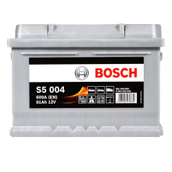 Автомобільний акумулятор BOSCH 61Ah 600A R+ (правий +) S50 040